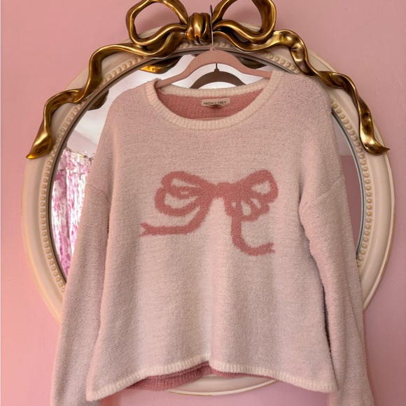 Happily Grey bow fleece long sleeve sweater NWOT 🎀 (Loveshackfancy vibes)🎀 - Picture 2 of 6